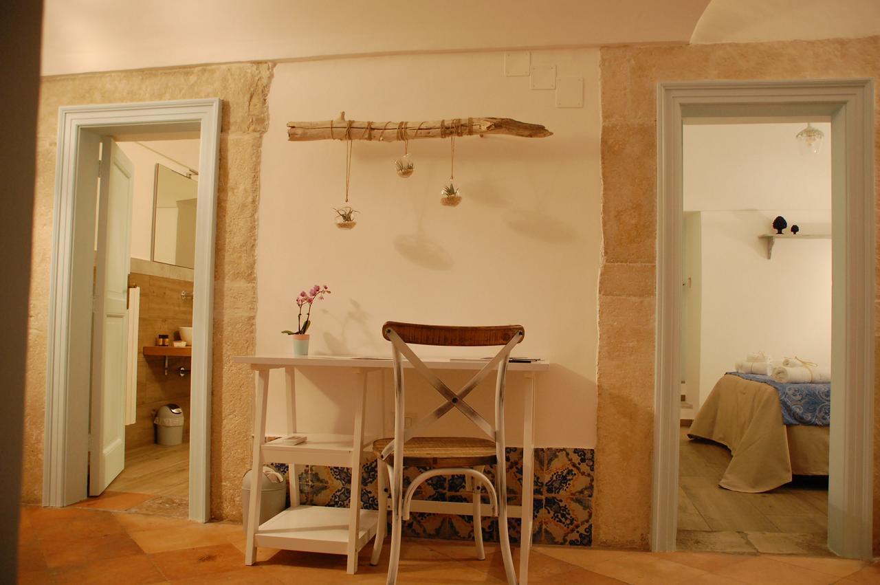 Palazzo Bianchi Domus Holidays Trani Exterior foto