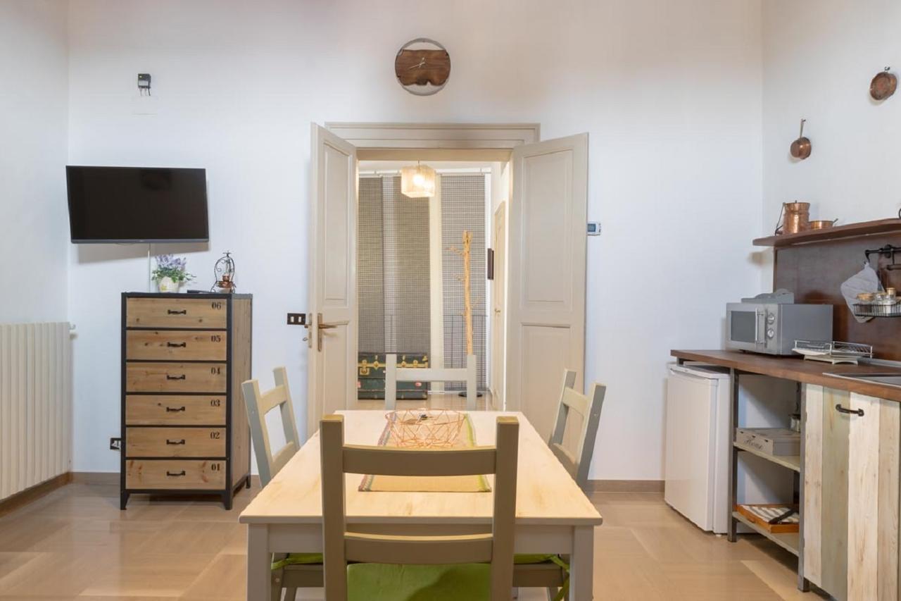 Palazzo Bianchi Domus Holidays Trani Quarto foto